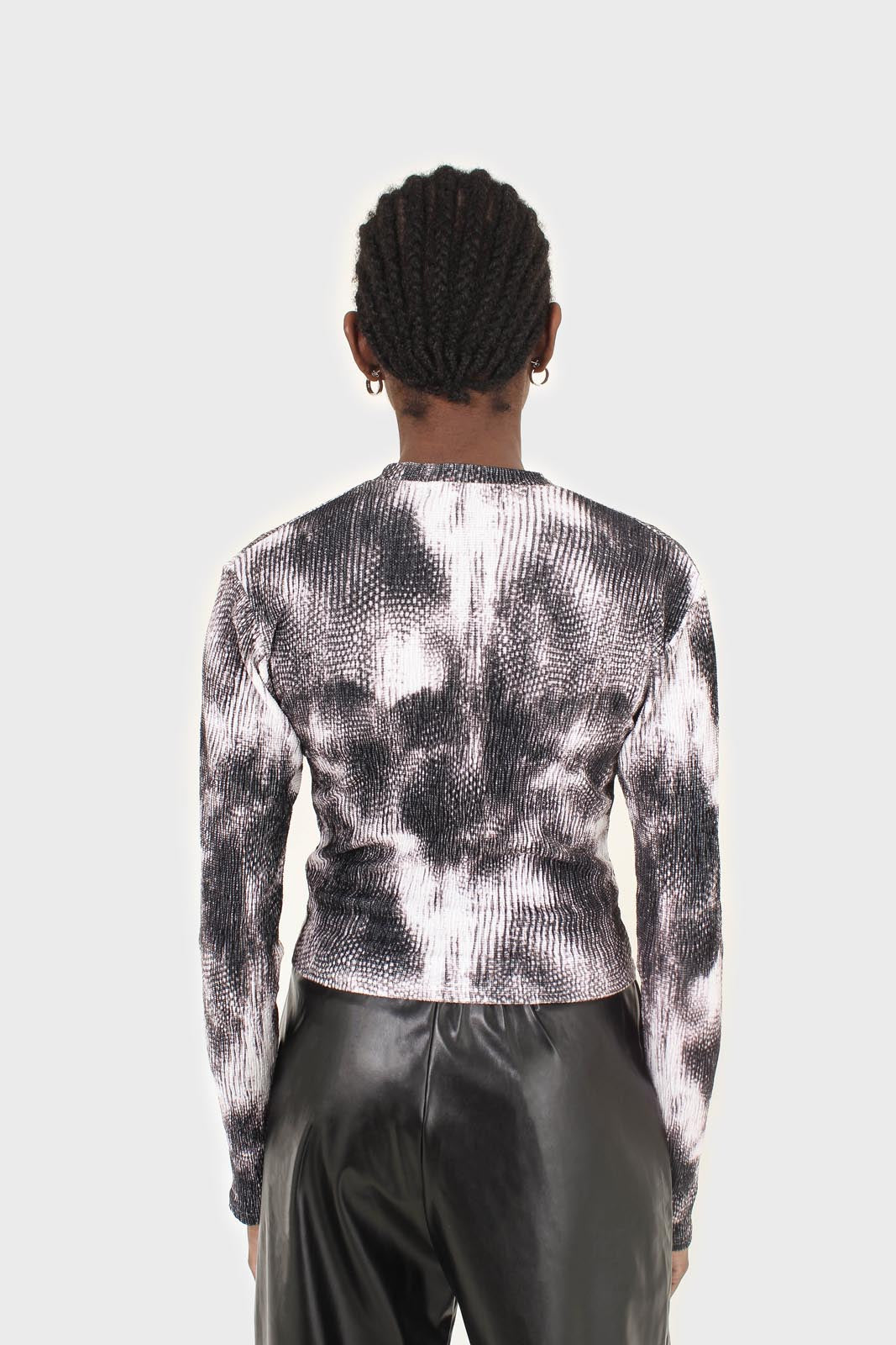 Black tie dye print velvet cropped top