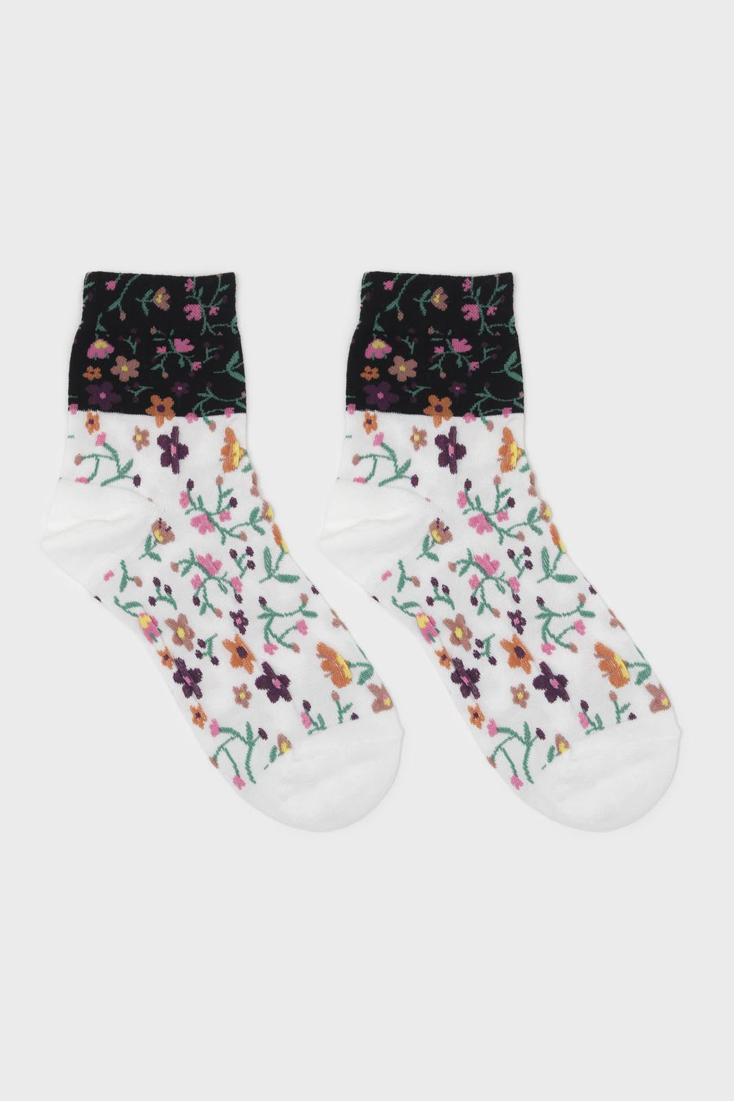 Ivory floral colourblock socks