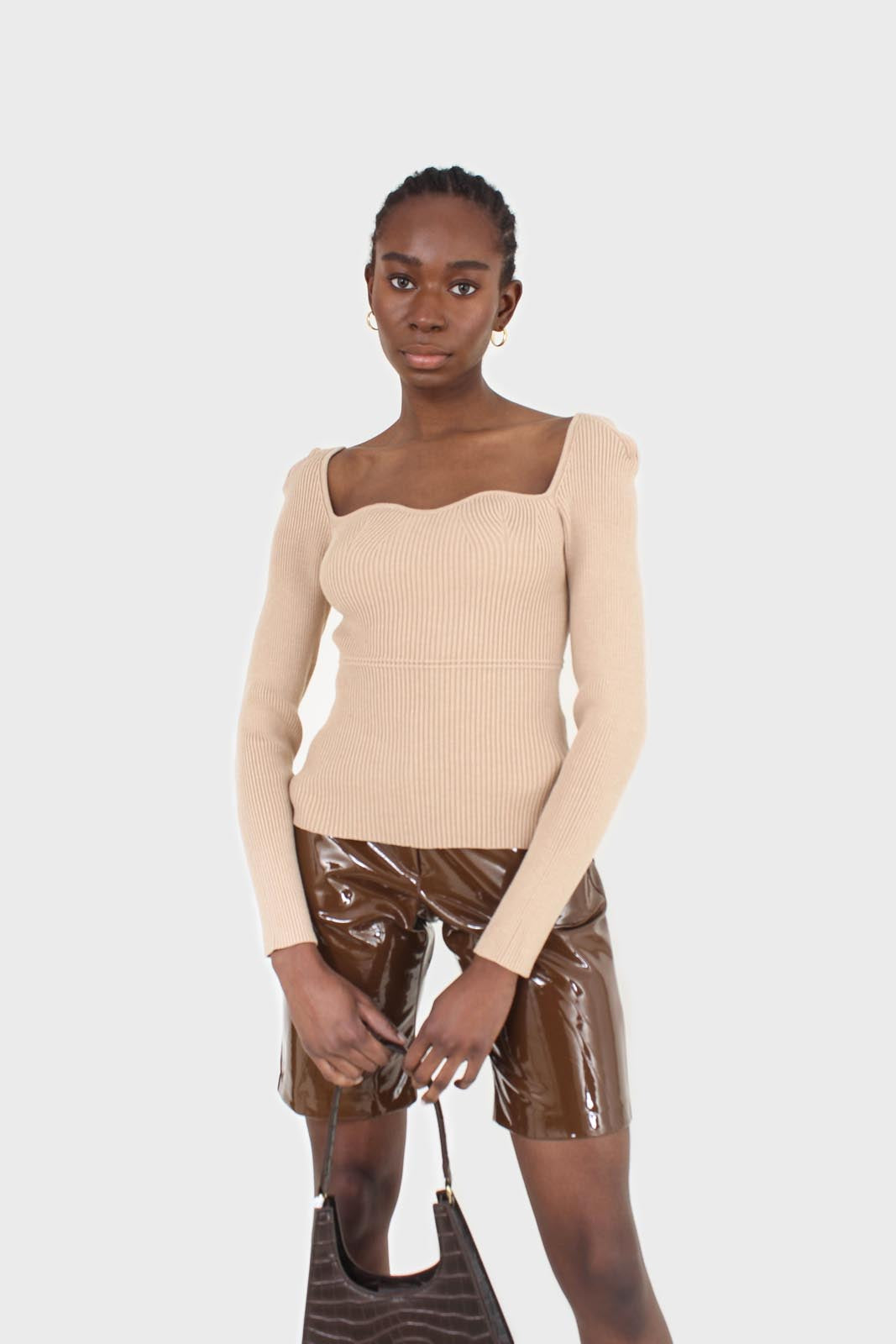 Beige wave neck bodice fitted knit top