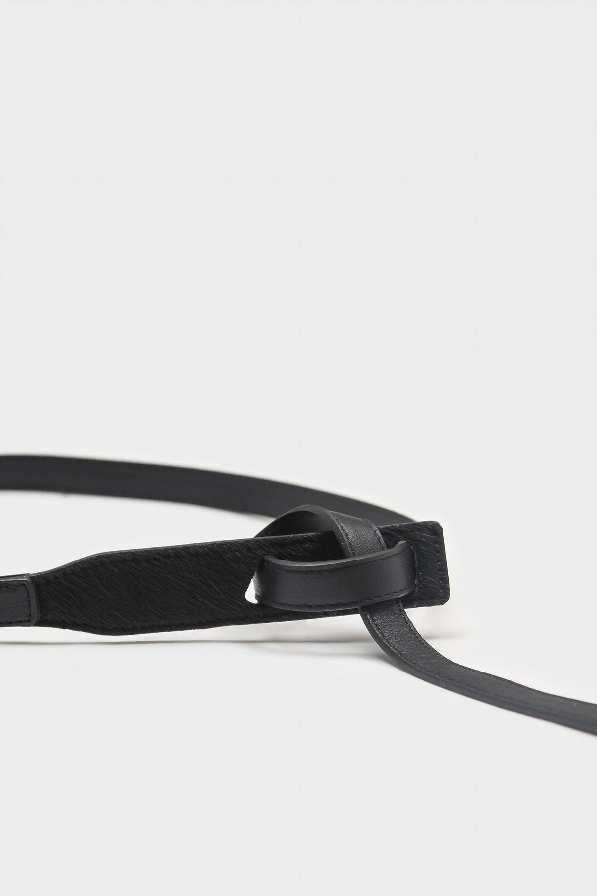 Black genuine leather thin knot waist belt