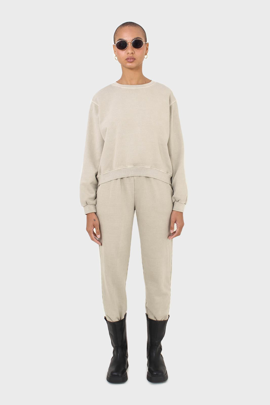 Beige pigment sweatpants