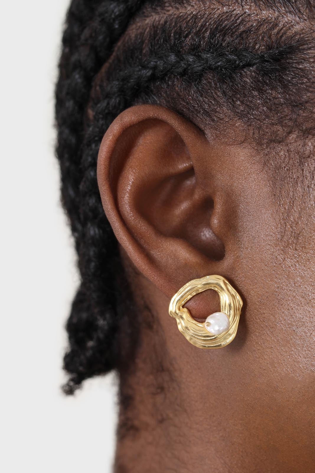 Gold and genuine pearl circle earrings