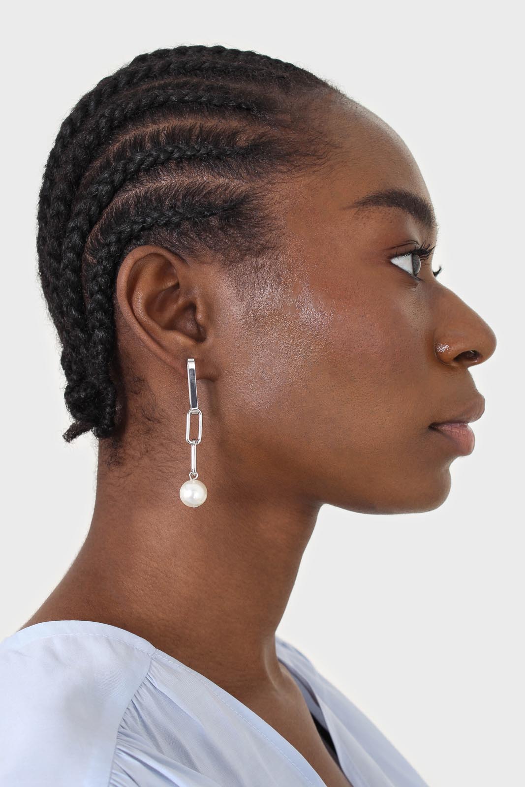 Silver chain link pearl earrings