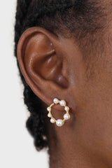 Gold dot pearls earrings