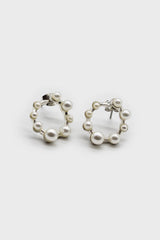 Silver dot pearls earrings