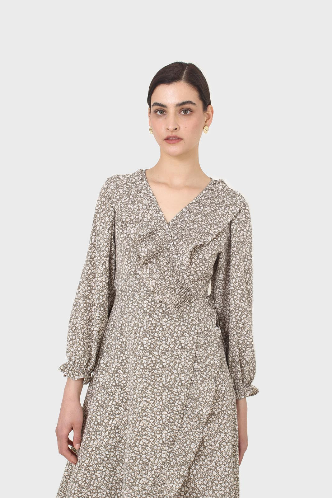 Ditsy floral print pleated ruffle V neck dress