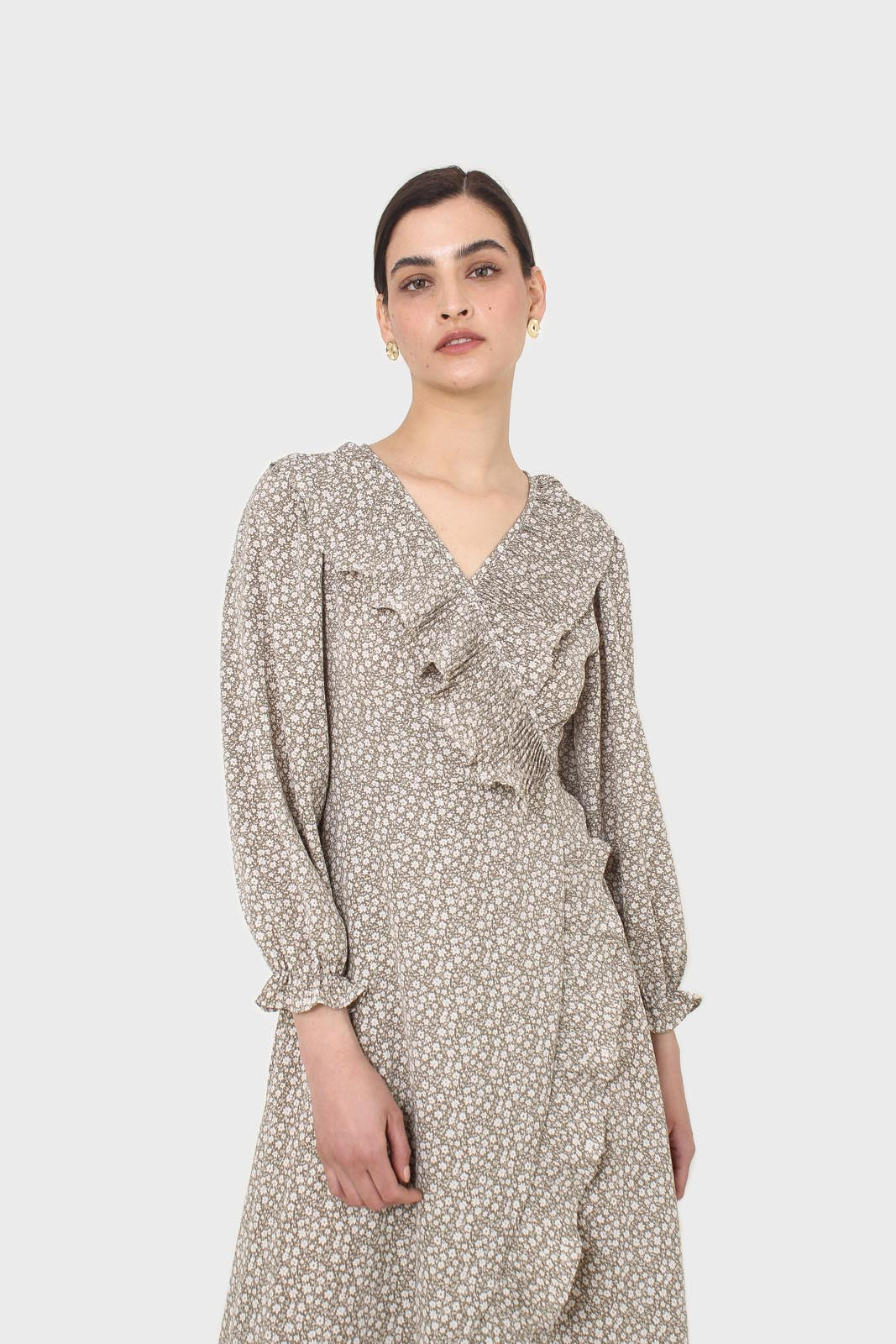 Ditsy floral print pleated ruffle V neck dress