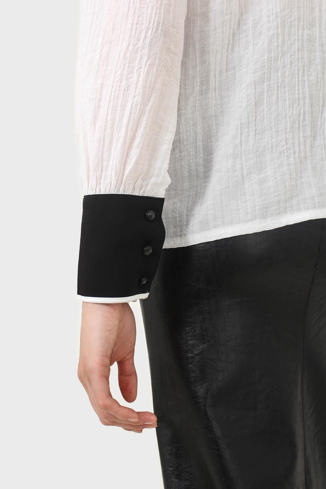 Ivory and black oversized pointed collar blouse