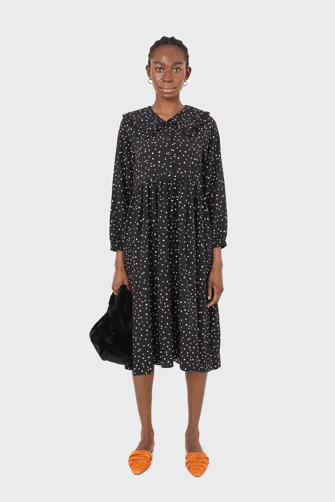 Black and white polka dot decorative collar dress