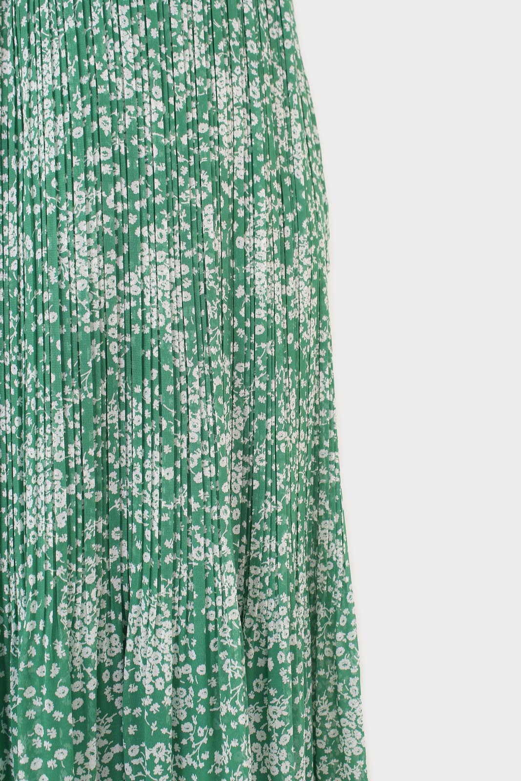 Green and white printed pleated midi skirt