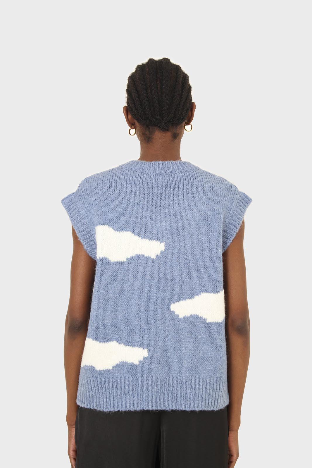 Blue and white intarsia cloud wool blend vest