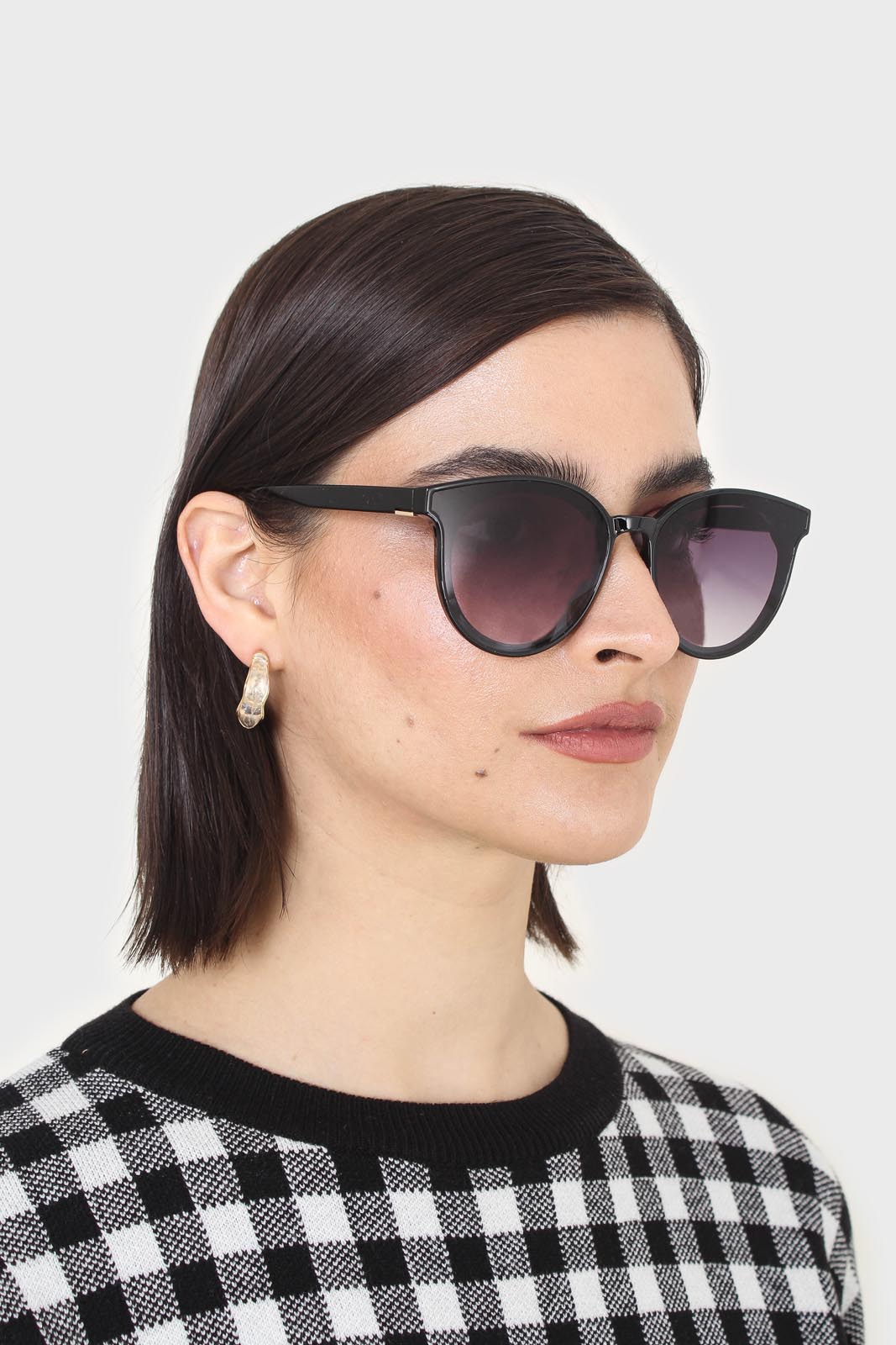 Black colourblock sunglasses