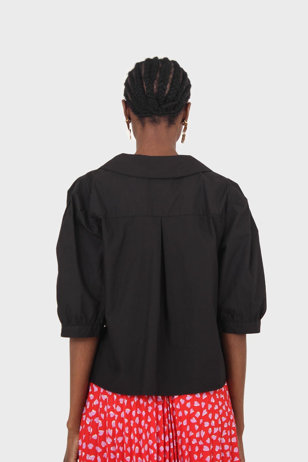 Black large collar pleated 3/4 sleeve pearl button blouse