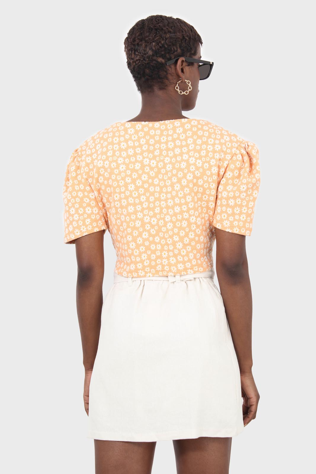 Orange daisies square neckline puff sleeve cropped top