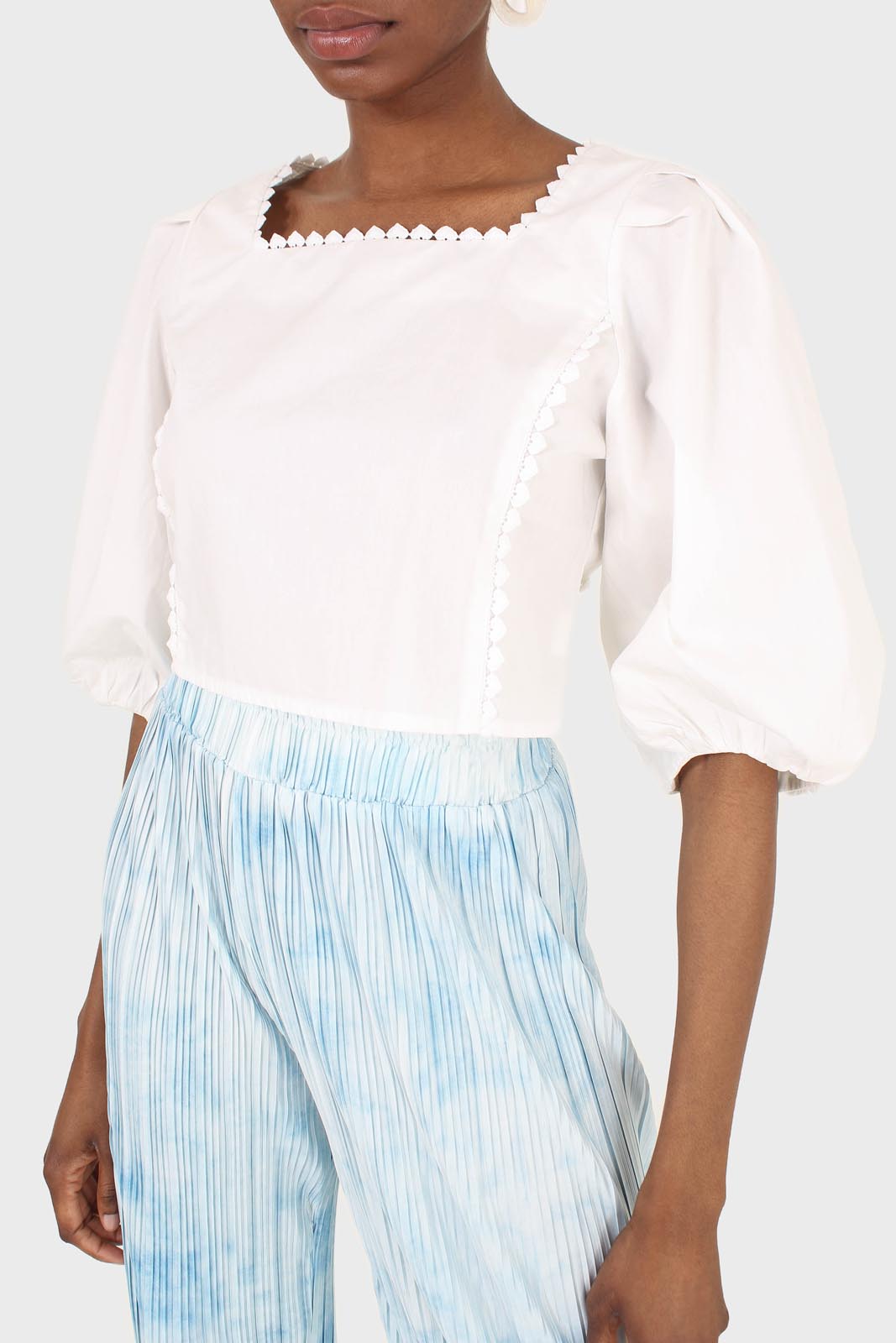 Ivory square neckline princess seam lace blouse