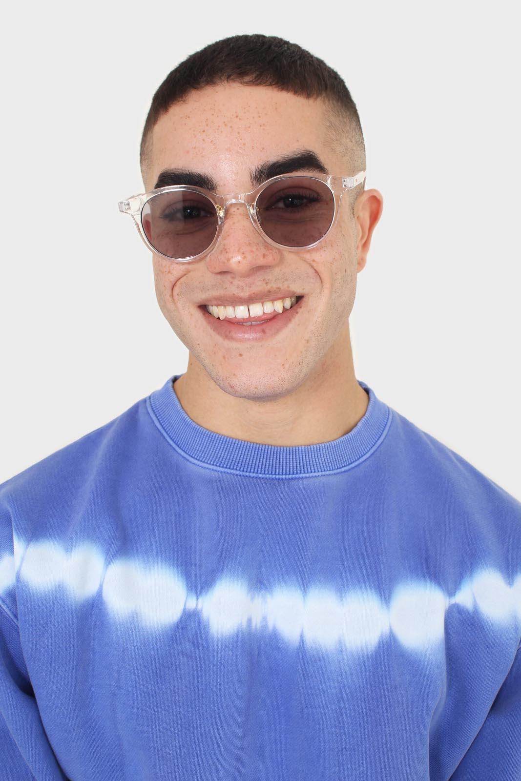Clear and silver classic round sunglasses
