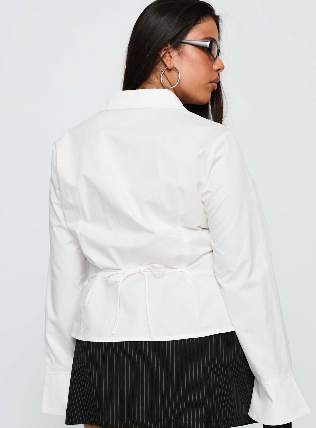 By The Phone Long Sleeve Collared Top White Curve