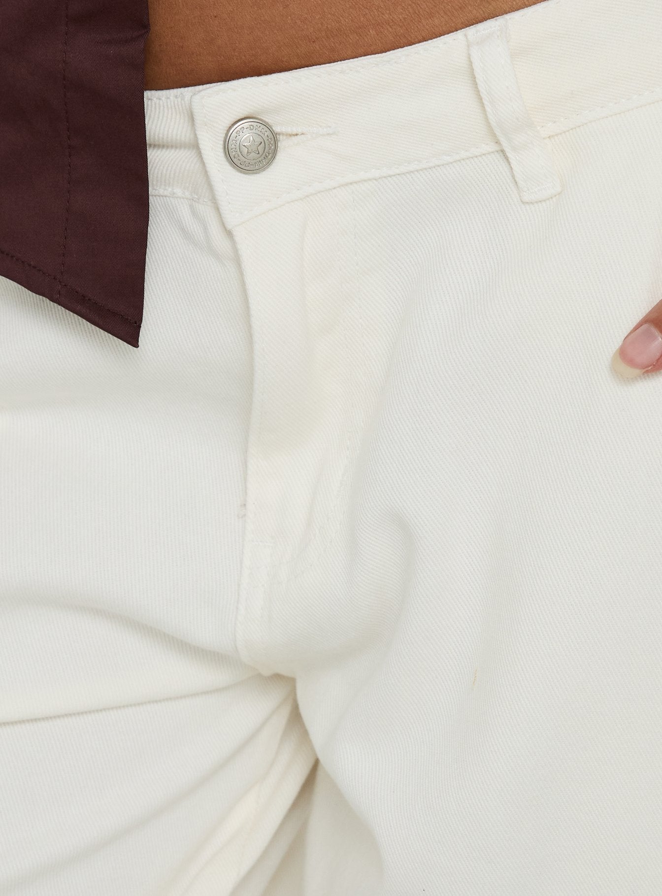 Hudsen Longline Cargo Shorts Cream