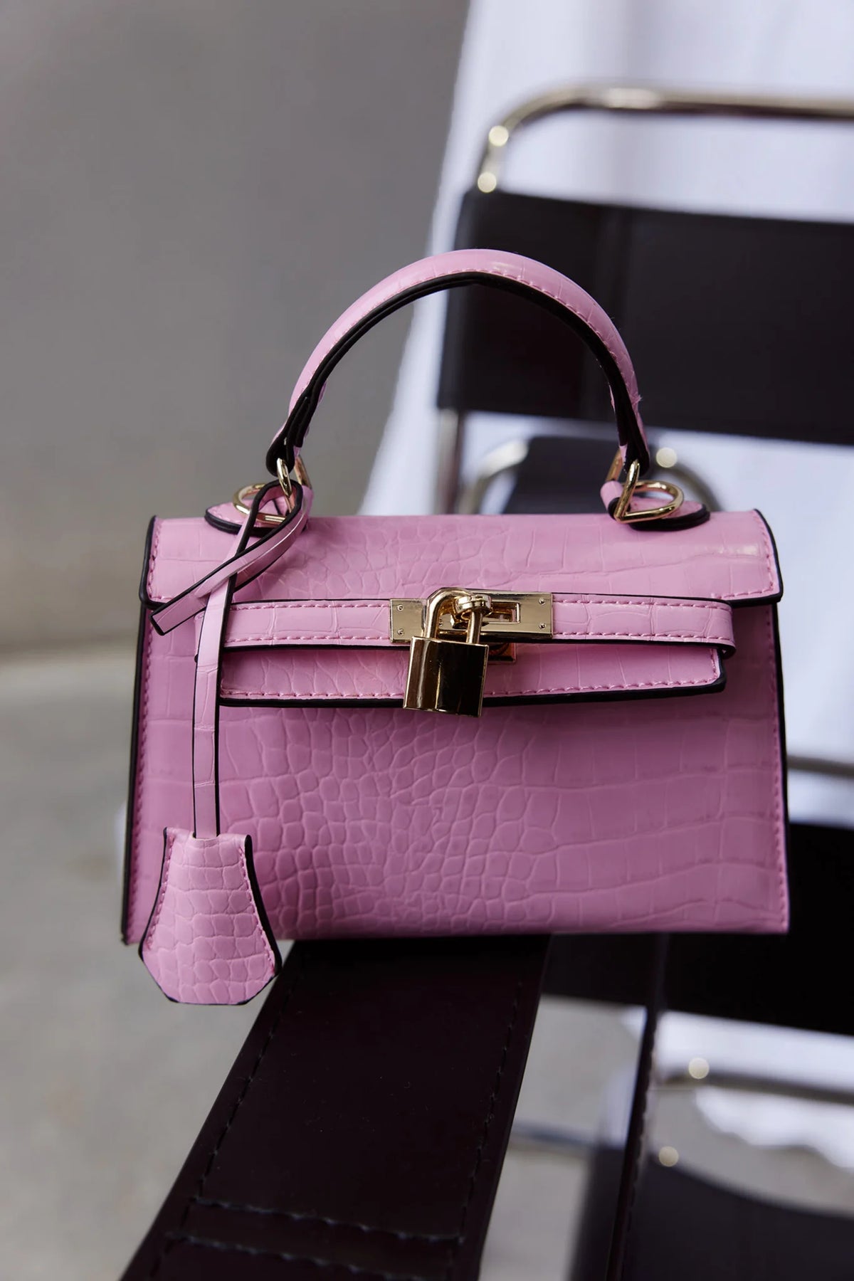 Peta And Jain Hedi Gold Lock Handbag Pink