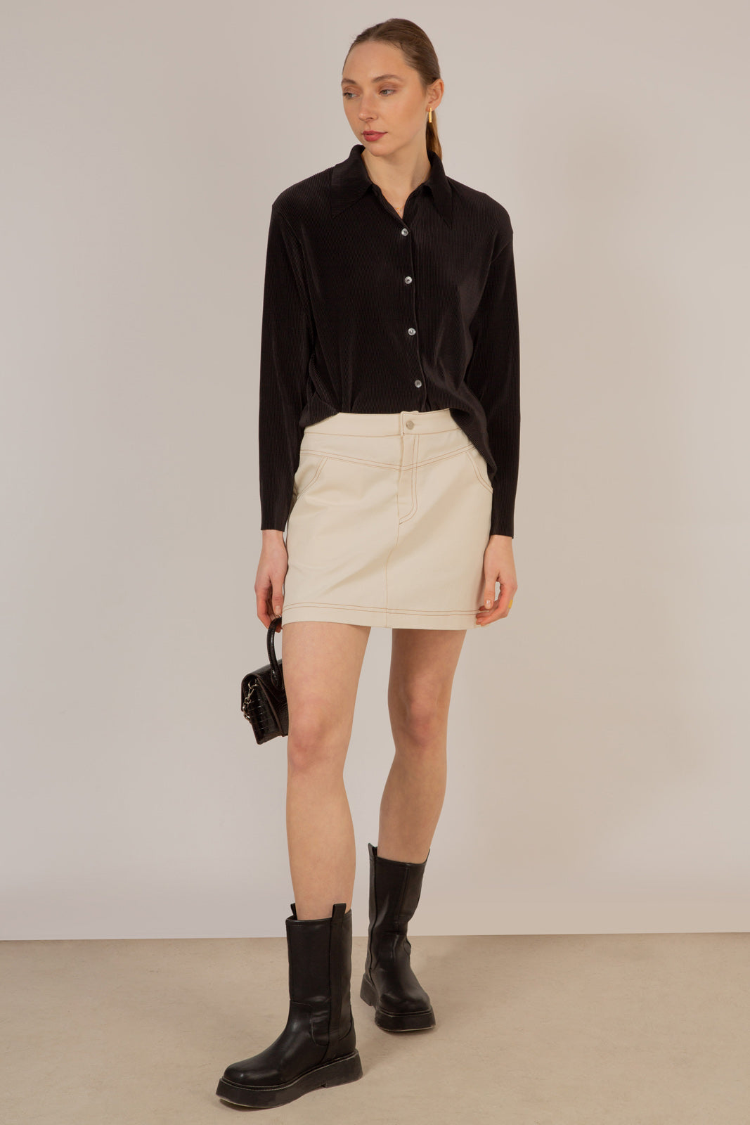 Oatmeal and brown contrast stitch mini skirt