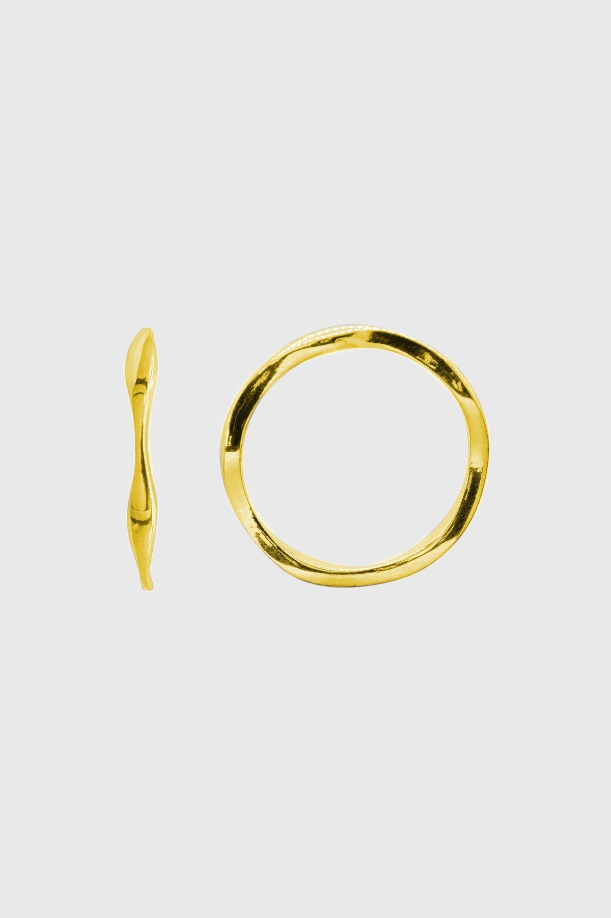 Gold waves ring