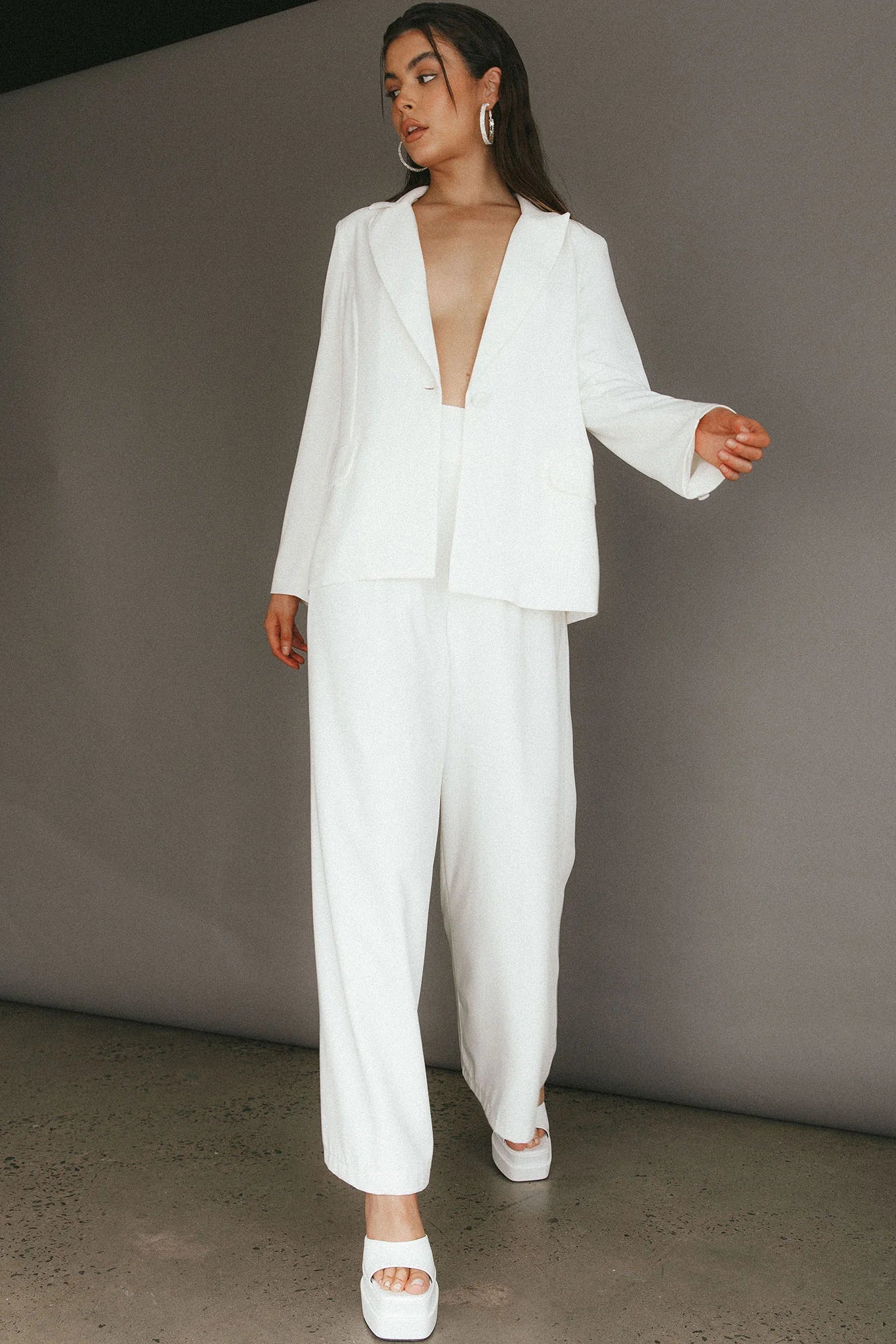 Vous Etes Belle Pleated Waist Pants White