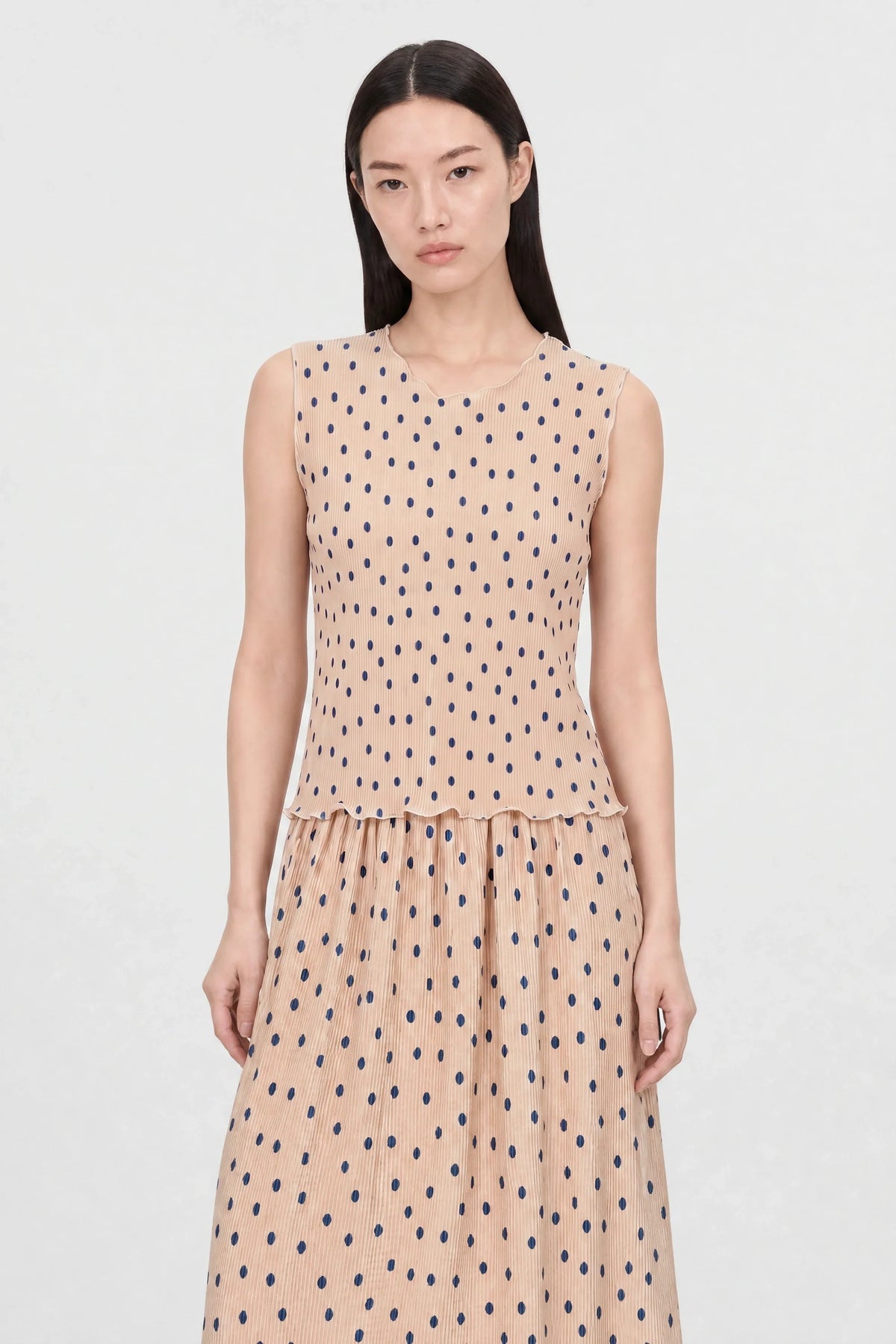 Beige and black polka dot ribbed tank