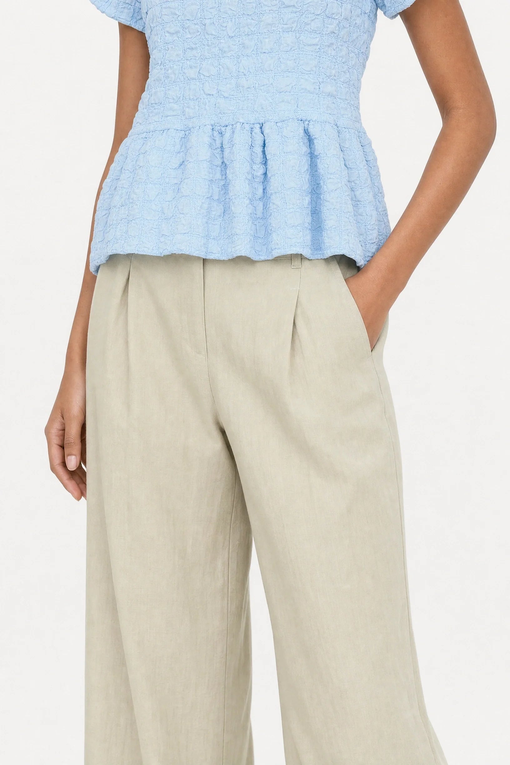Beige single pleat straight leg trousers
