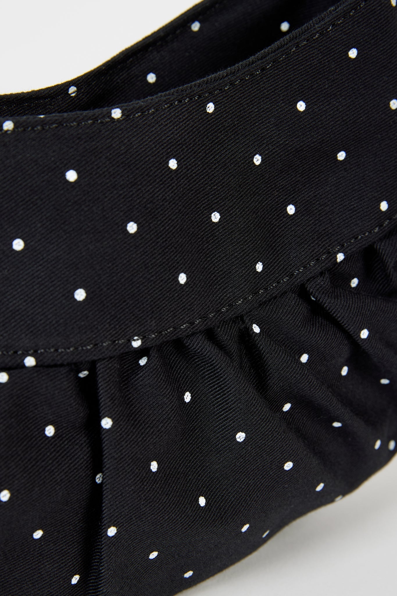 Black tiny polka dot ruched curve shoulder bag
