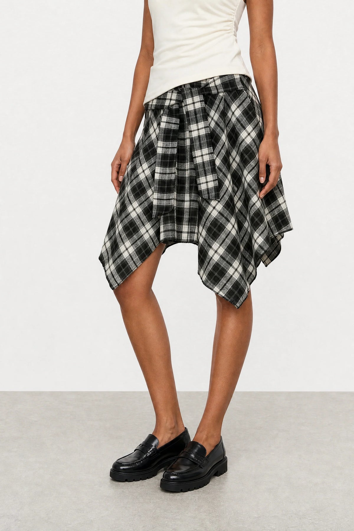 Black and white large checked tie waist skirt