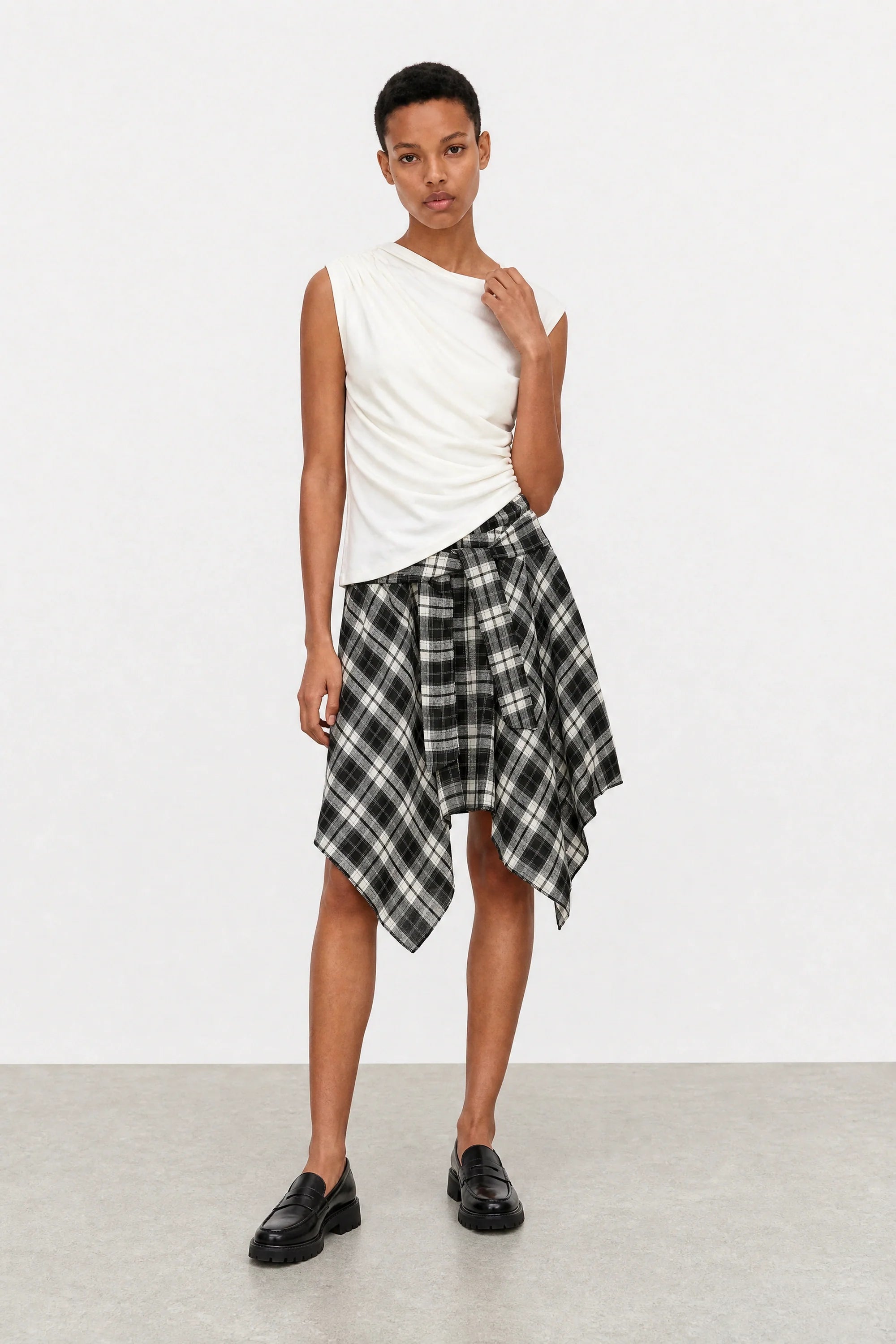 Black and white large checked tie waist skirt