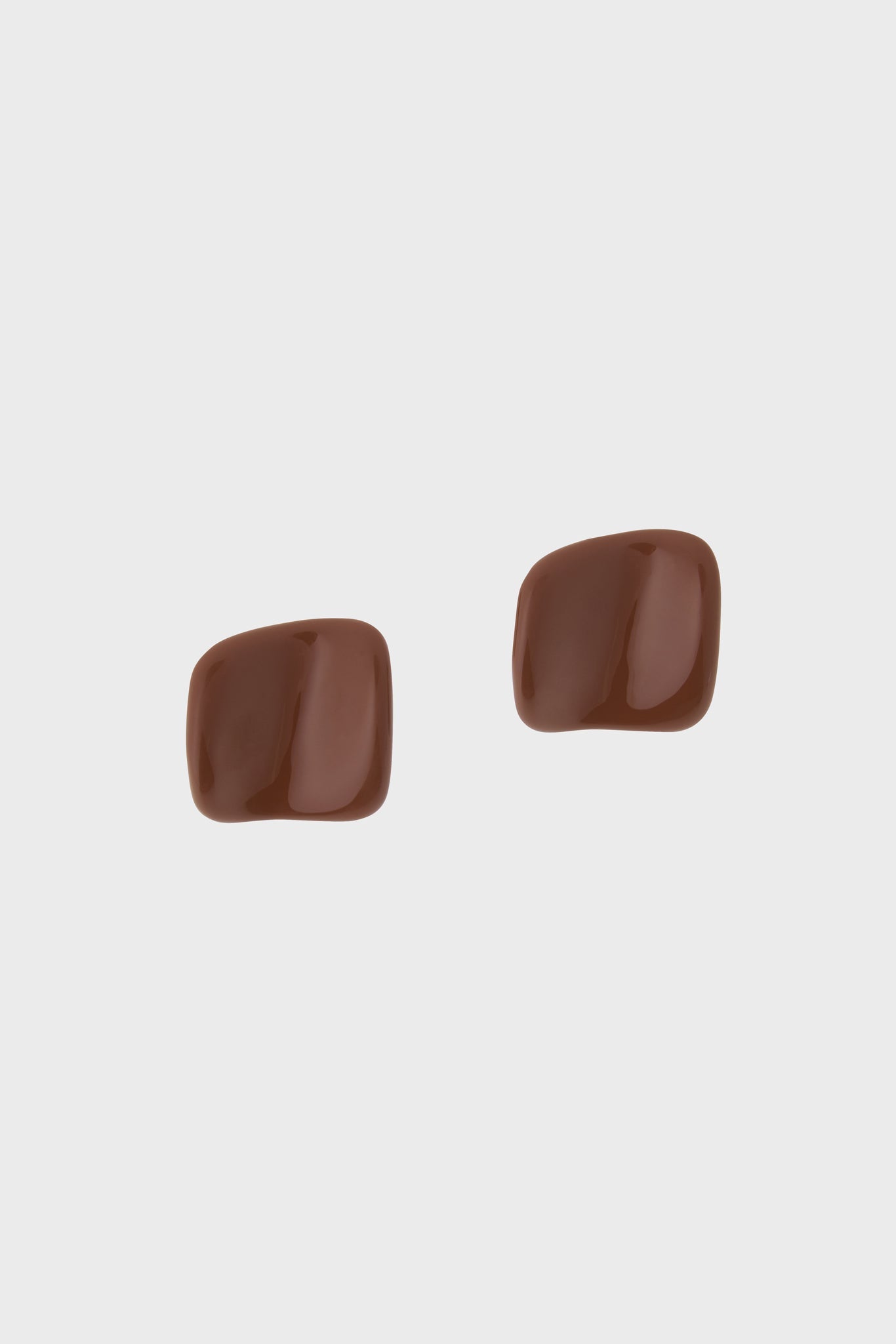Brown organic square earrings