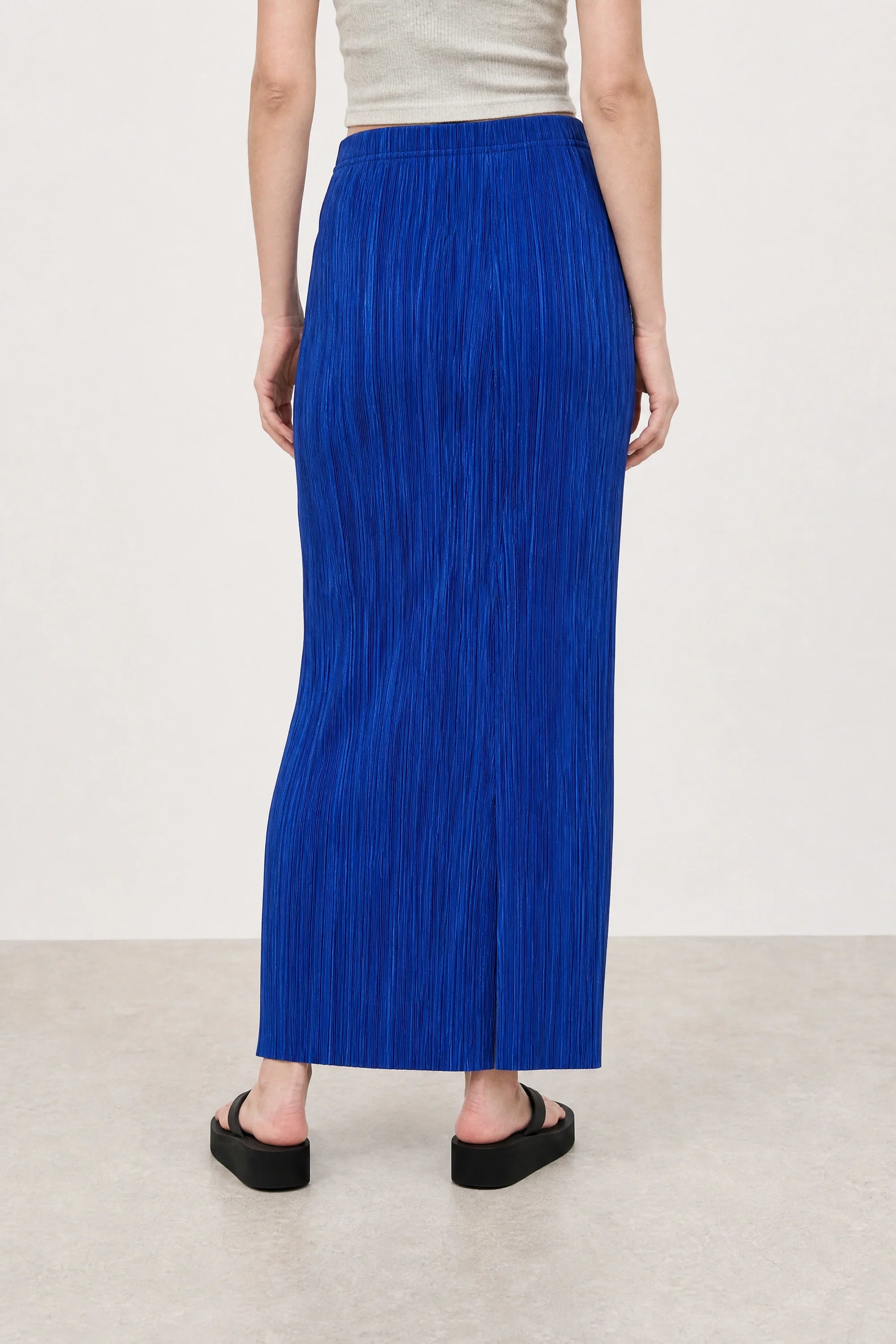 Cobalt blue ribbed skirt