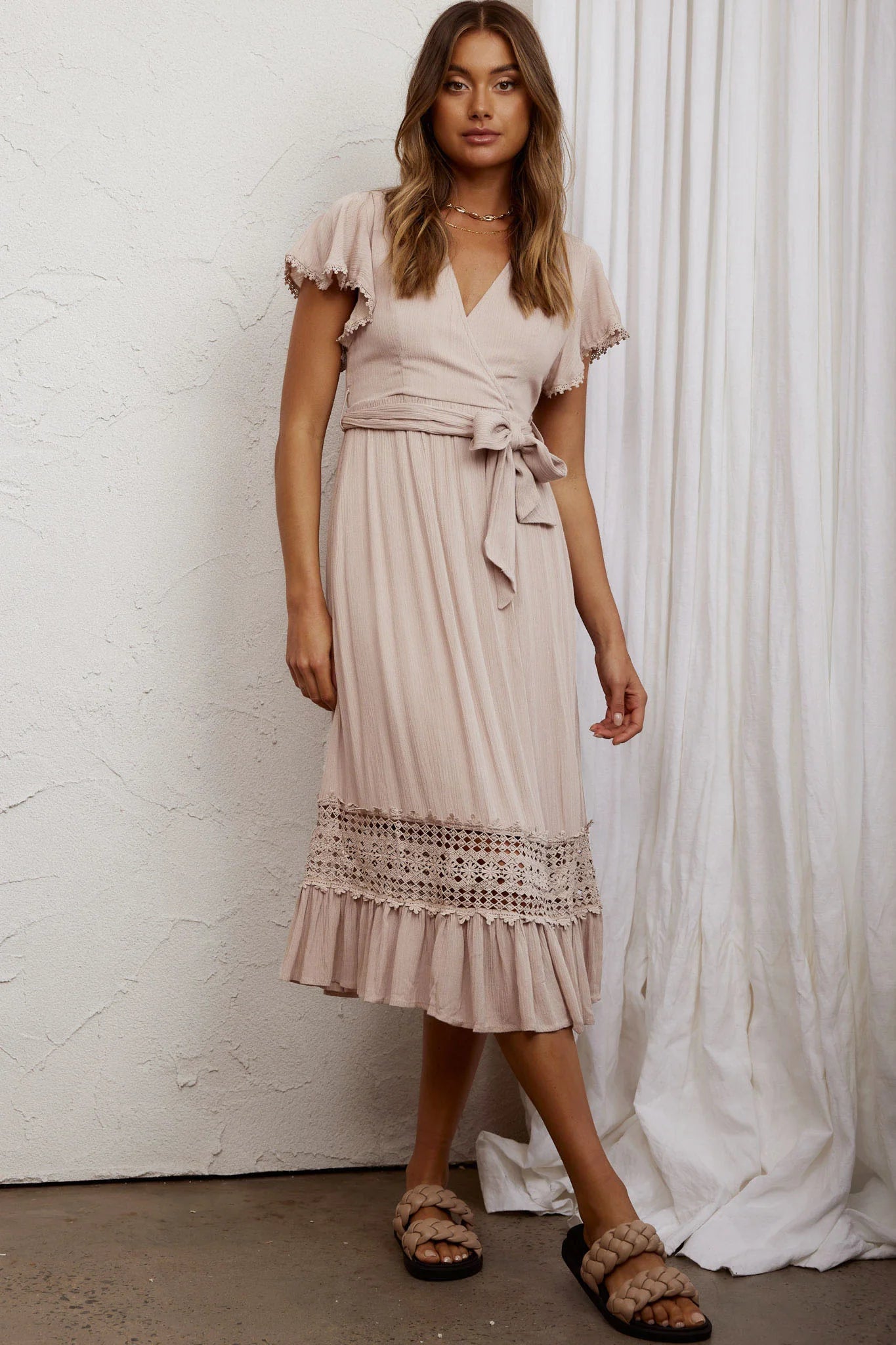 Zephyr Waist Tie Midi Dress Mocha