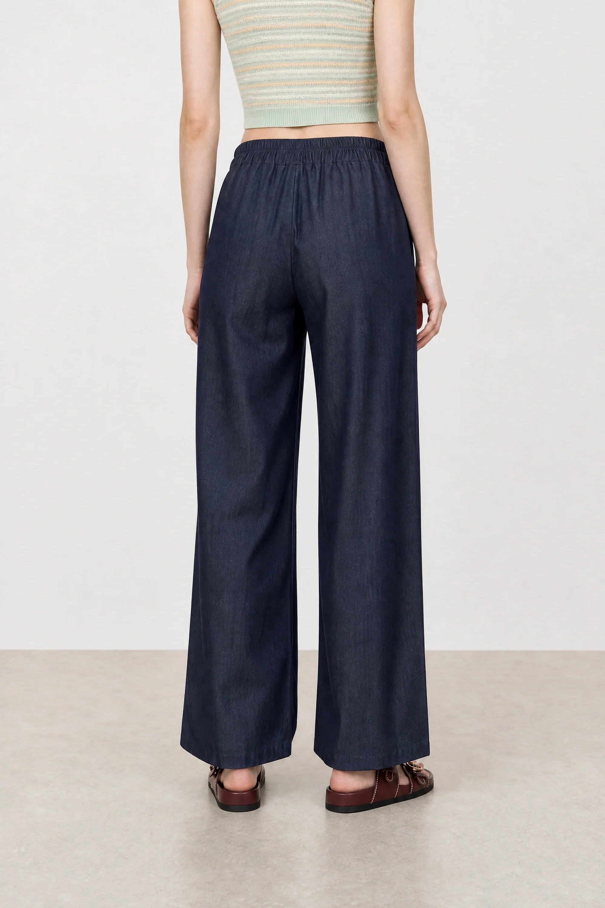 Dark blue chambray pleated drawstring trousers