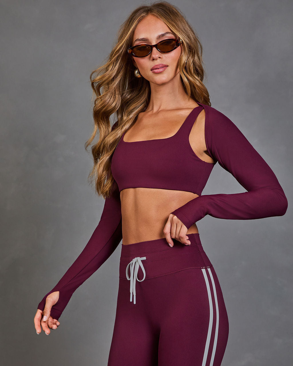 Motion Theory Seamless Shrug