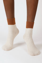 Oatmeal and brown candy colourblock socks