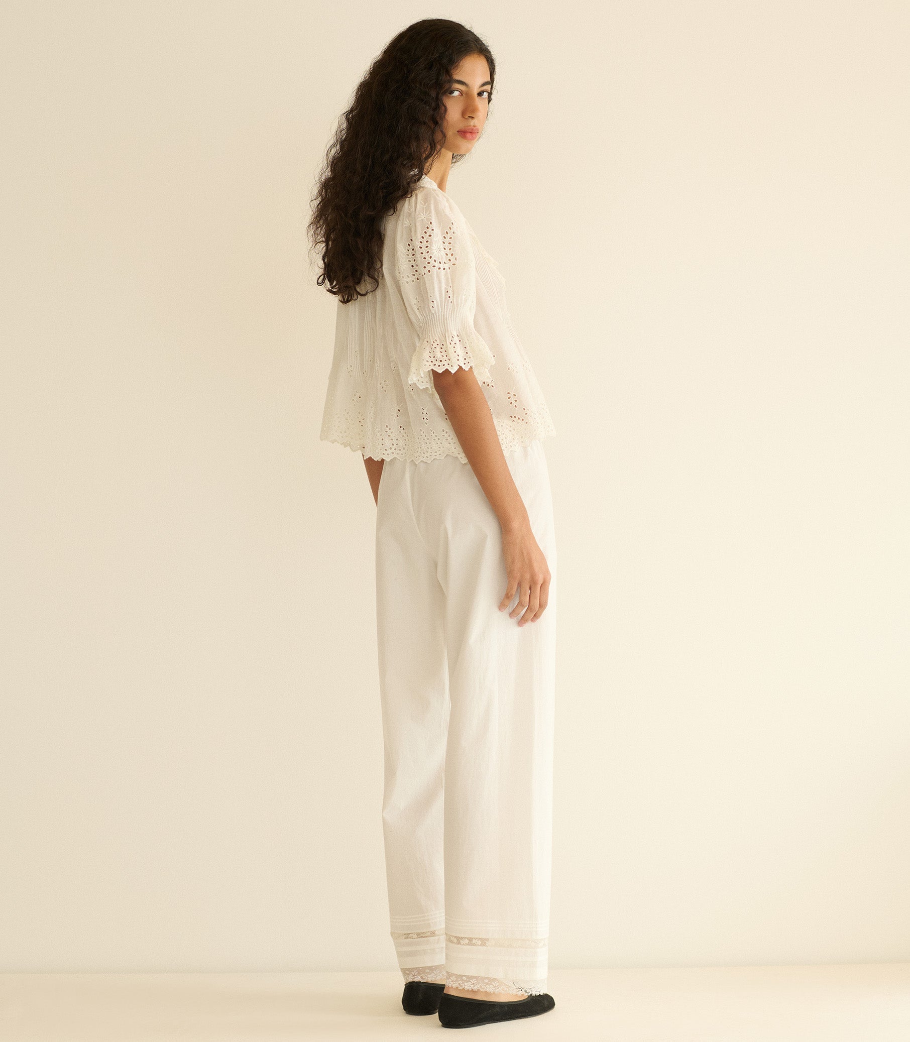 HENRI TOP -- SALT EYELET