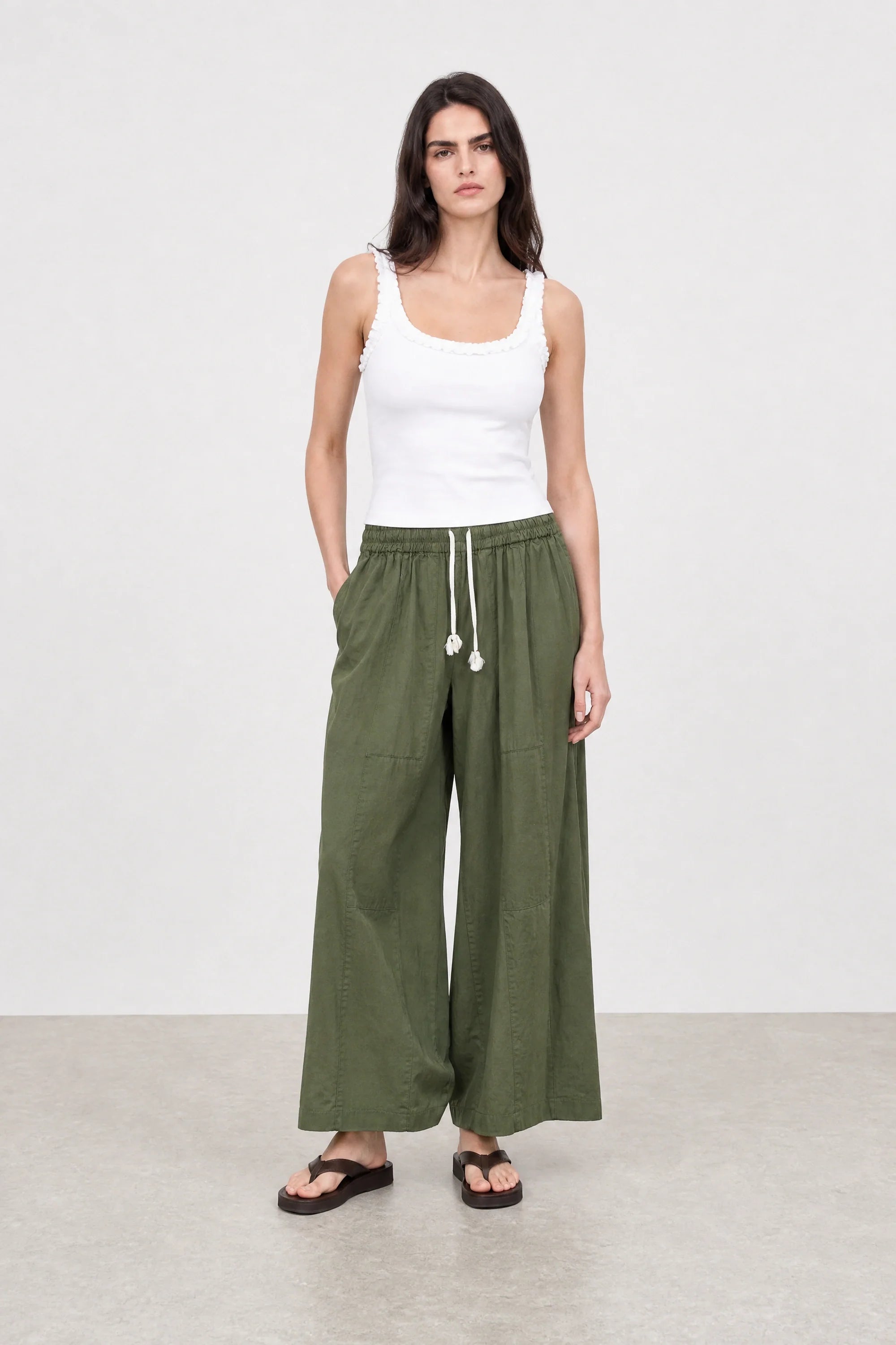 Khaki relaxed fit contrast drawstring trousers