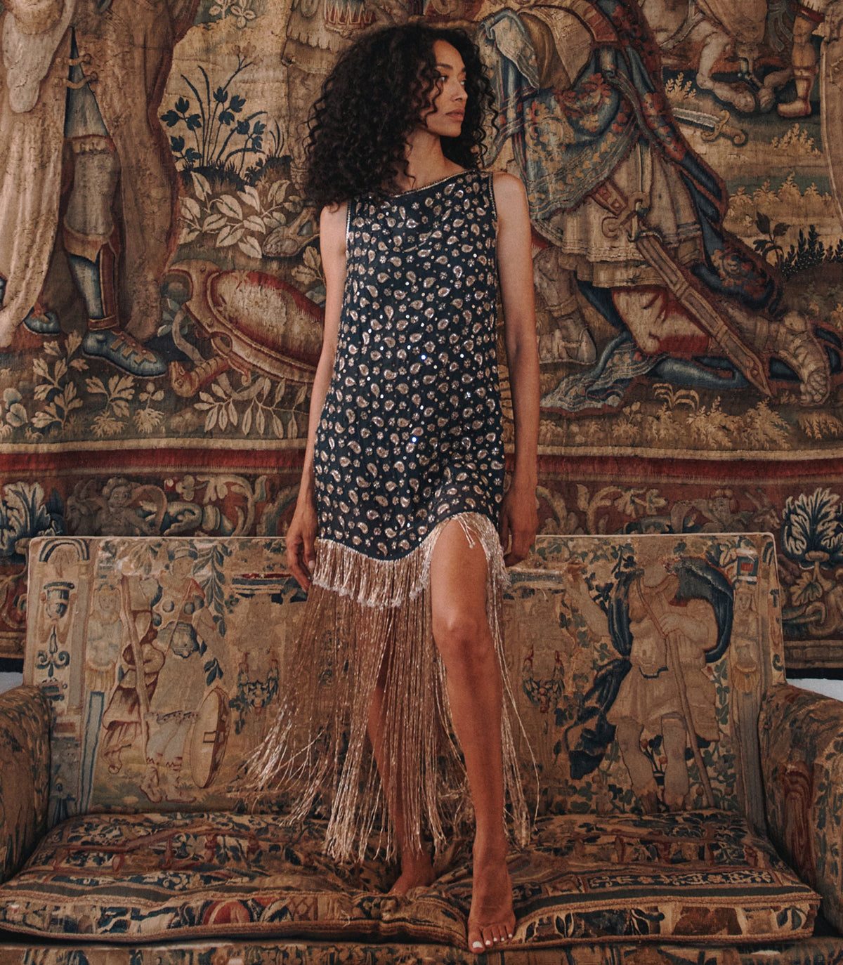 LUMINAIRE DRESS -- COURS LA REINE PAISLEY