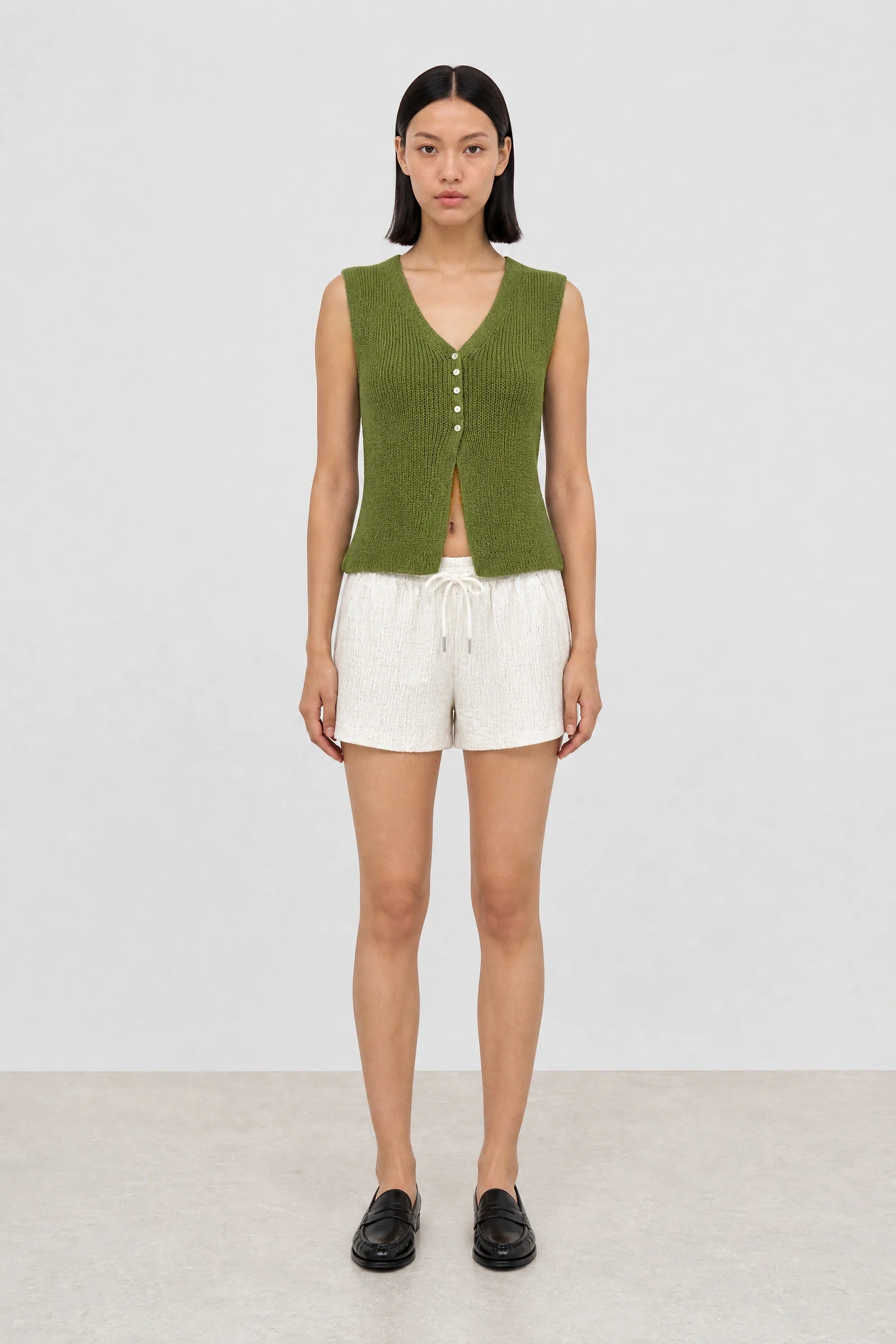 Light beige gauzy linen blend shorts