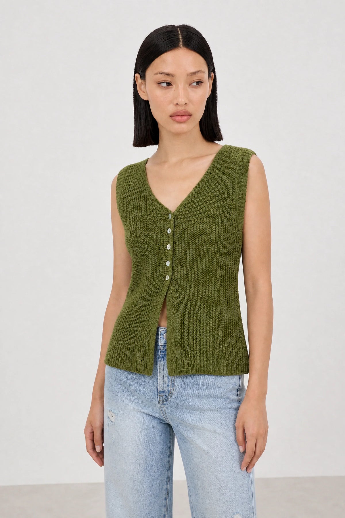 Olive green ribbed button chest sleeveless knit top