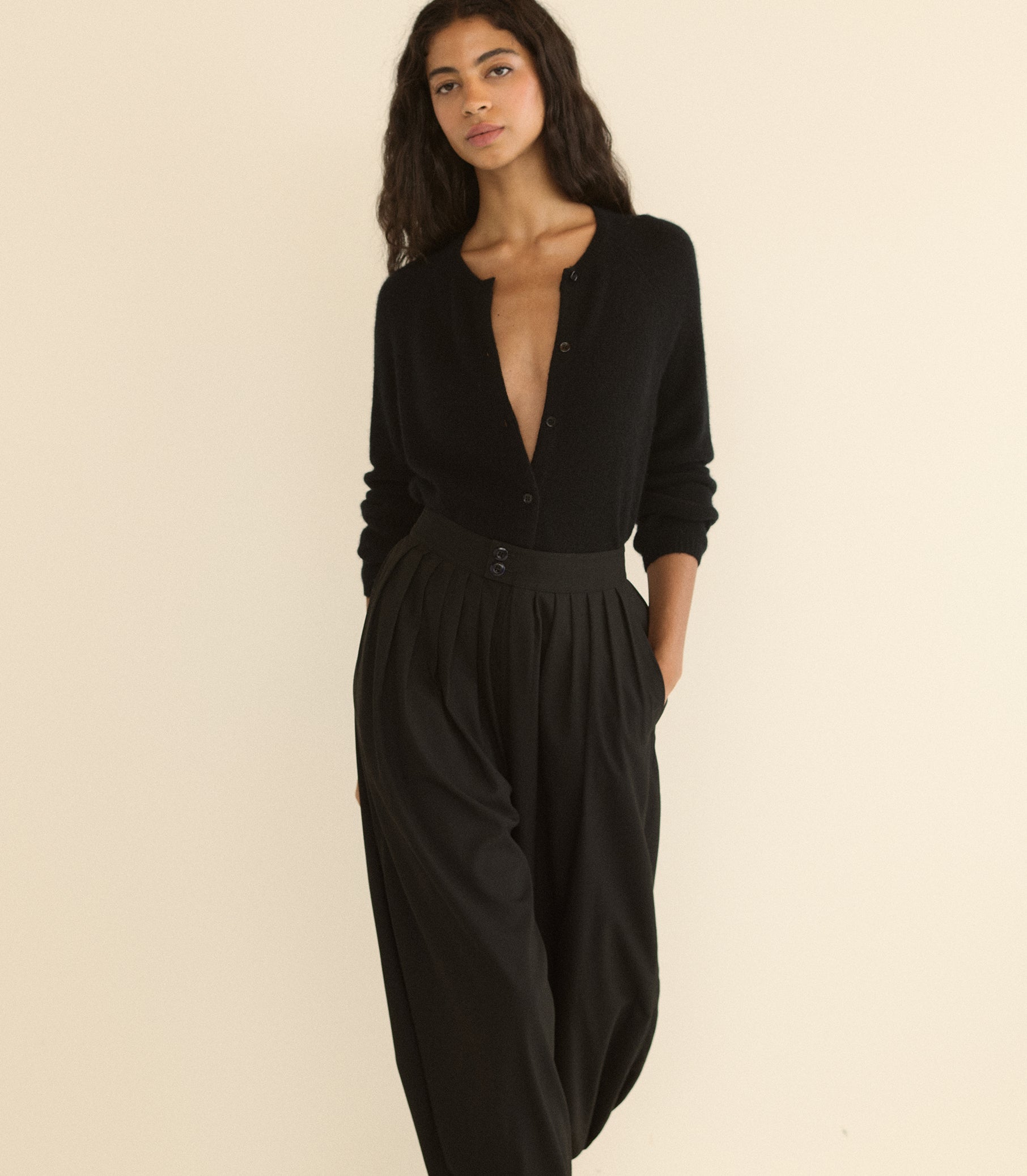 PEROLINE CASHMERE CARDIGAN -- BLACK