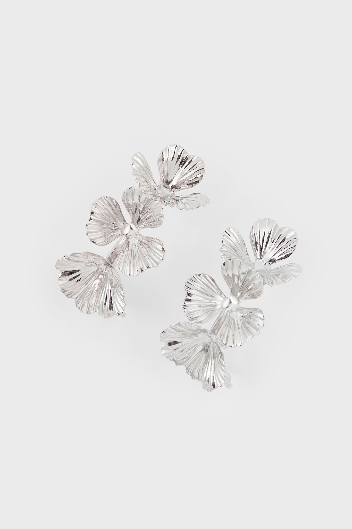 Silver ring of flowers hoop earrings