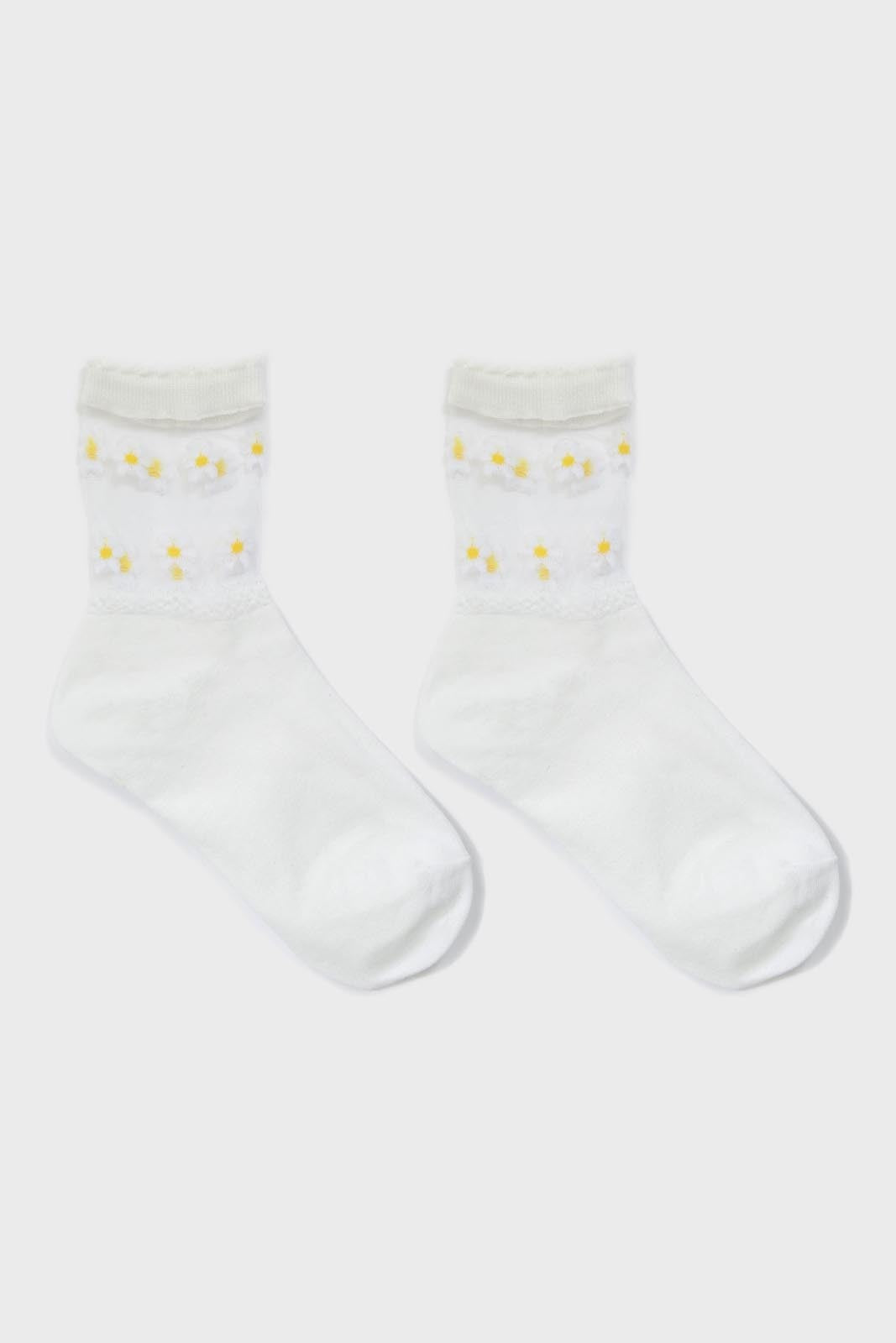 White sheer daisies ankle block socks