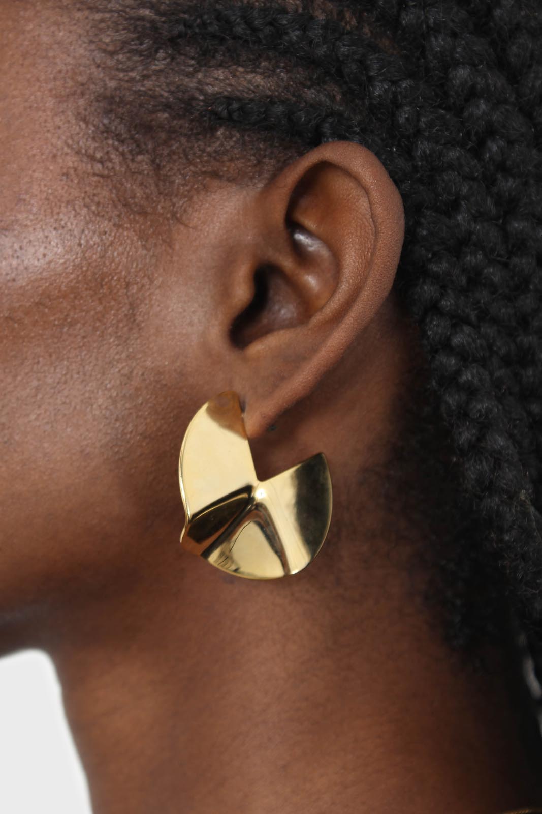 Gold folded circle earrings